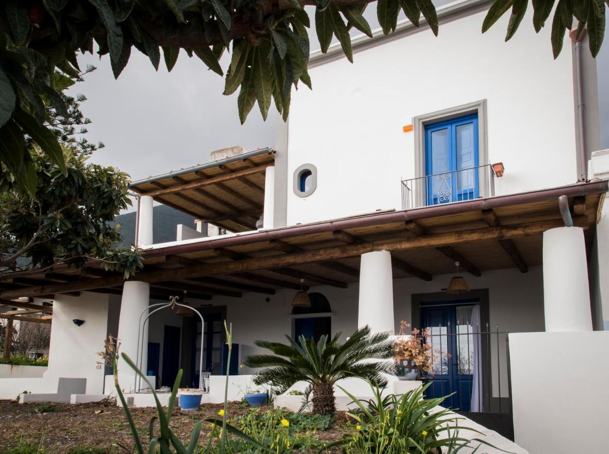 Villa Insolia Santa Marina Salina Extérieur photo