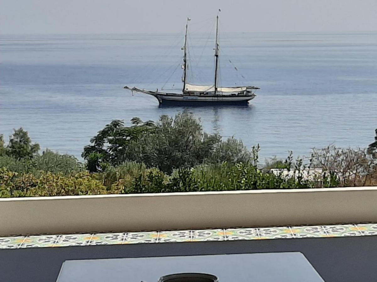 Villa Insolia Santa Marina Salina Extérieur photo